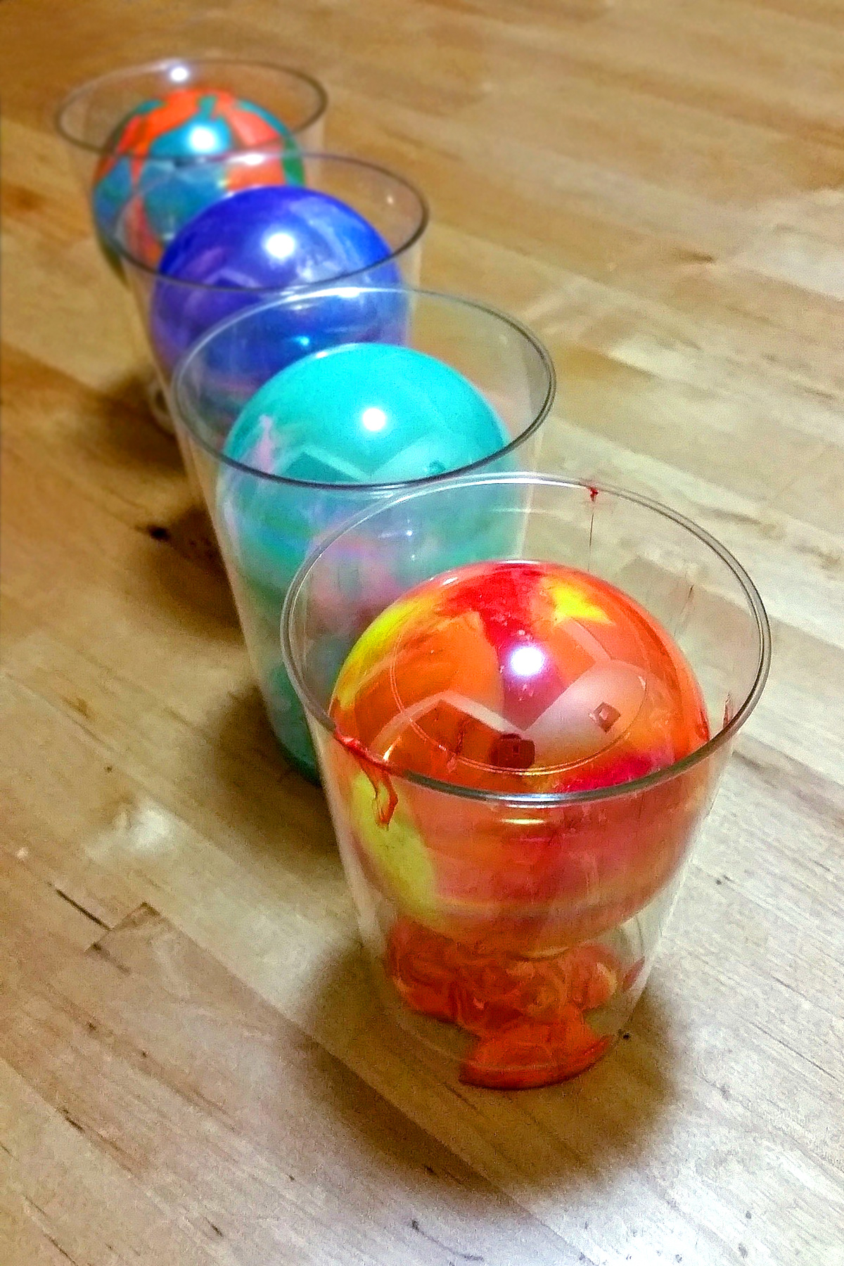Nick Jr. Swirl-Painted Light Bulb Ornaments