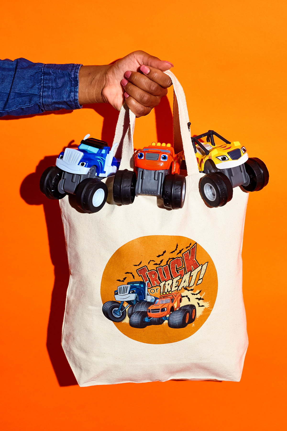 Blaze and the Monster Machines Trick or Treating