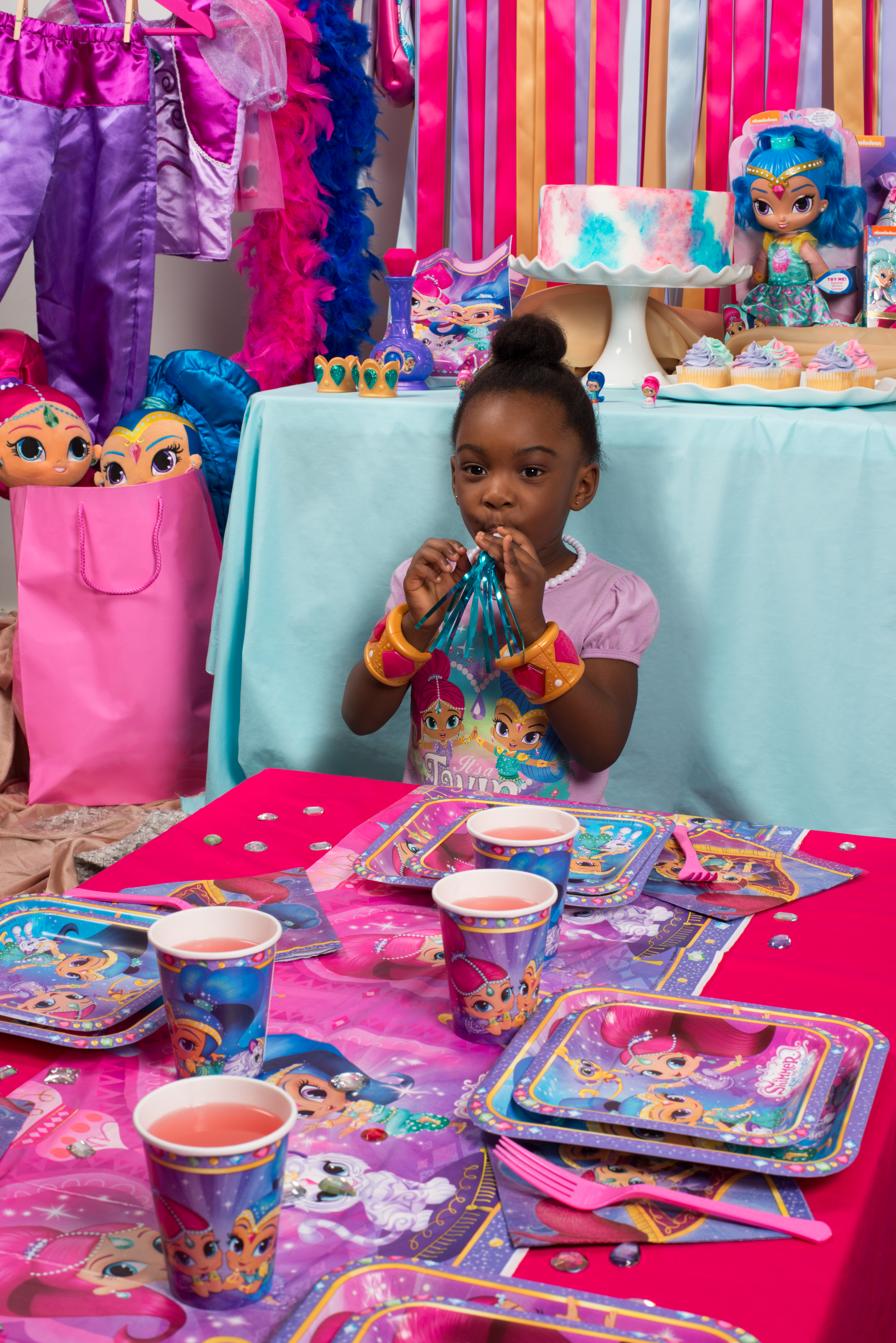 How to Throw A Sparkly Shimmer and Shine Birthday Party
